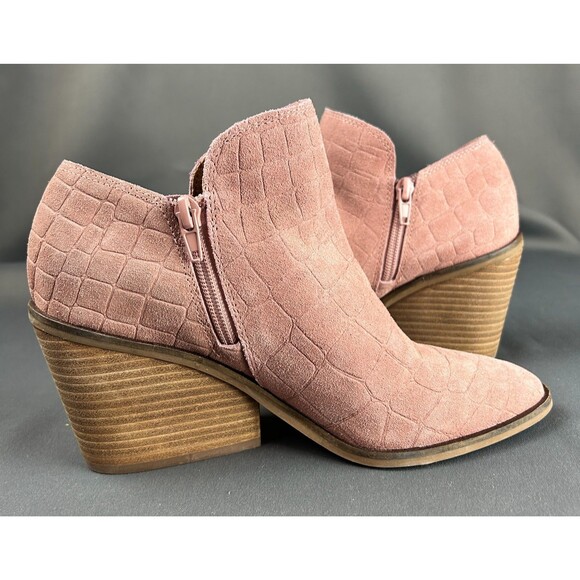 Lucky Brand Pink Embossed Suede Leather Booties Shoes 7M NEW - Picture 10 of 15